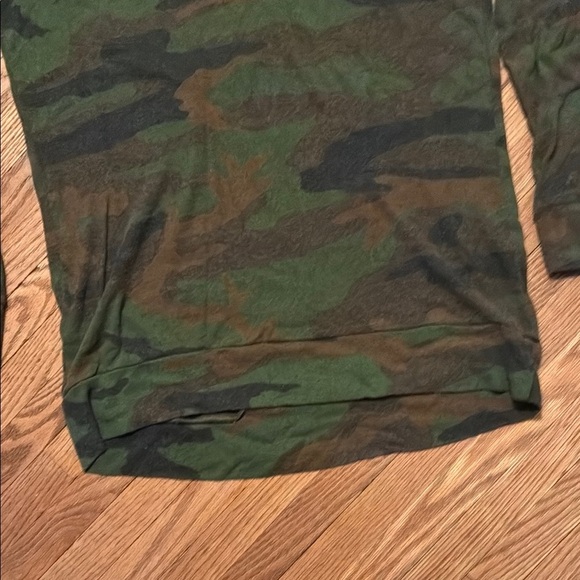 TNA Camouflage Long Sleeve Tee Green Brown - Picture 4 of 9
